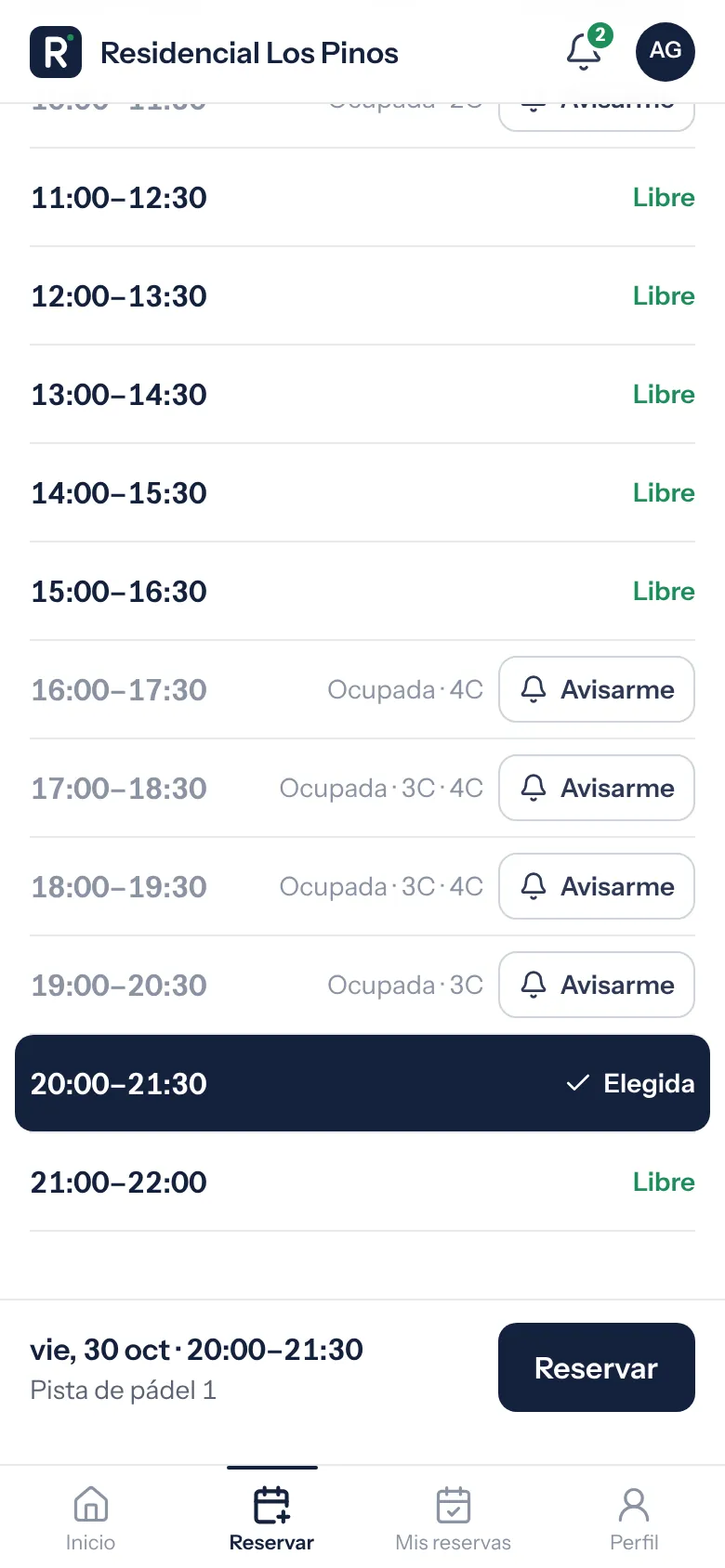 Pantalla de Reservados: horas libres y ocupadas de la pista de pádel y la hora elegida, lista para reservar